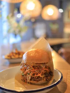 Deluxe Burger