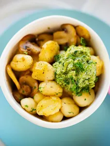 MUSHROOM + PESTO GNOCCHI