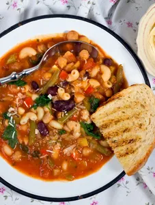 Minestrone Chicken Soup
