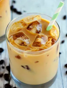 Iced Vanilla Latte
