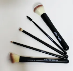 L7 Studios Essential Brush Set