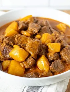 MASSAMAN CURRY BEEF