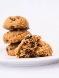 Oatmeal Raisin Cookies_24 slice